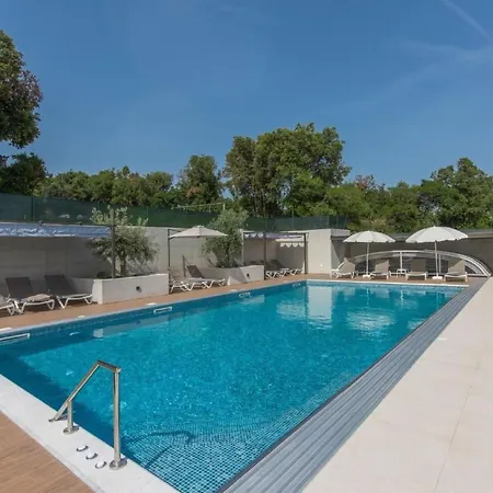 Apartmán In Mit Terrasse Und Garte By Interhome
